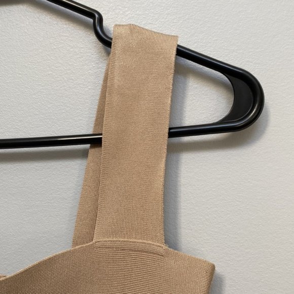 ❗️SOLD❗️Babaton Chance Bandage Tank Top Size M - Picture 5 of 9